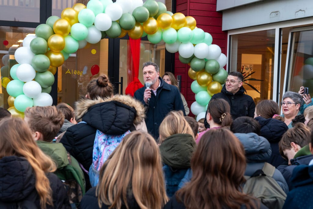 opening b.s. de duizendpoot 7